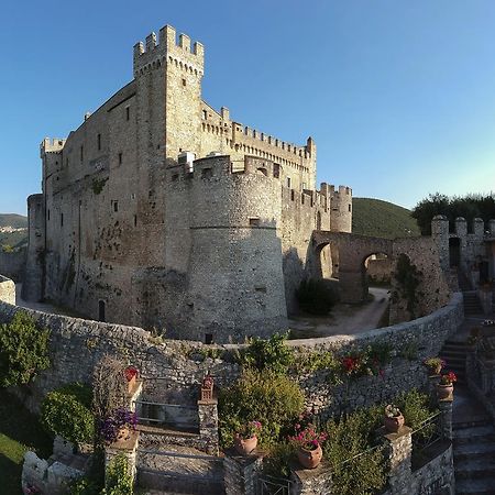 Castello Orsini Hotel ネーロラ エクステリア 写真