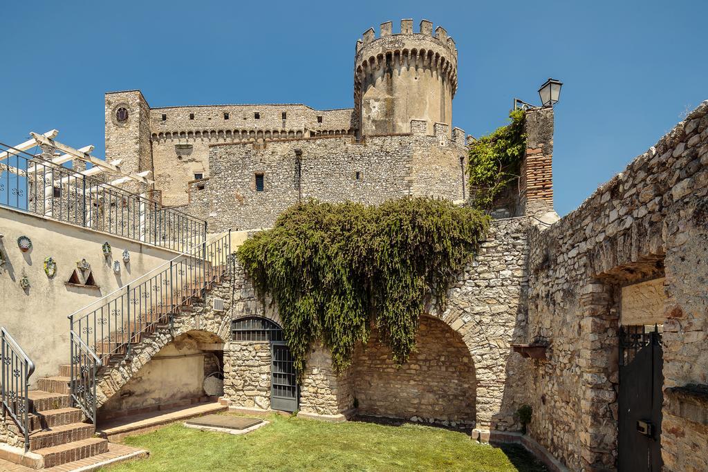 Castello Orsini Hotel ネーロラ エクステリア 写真