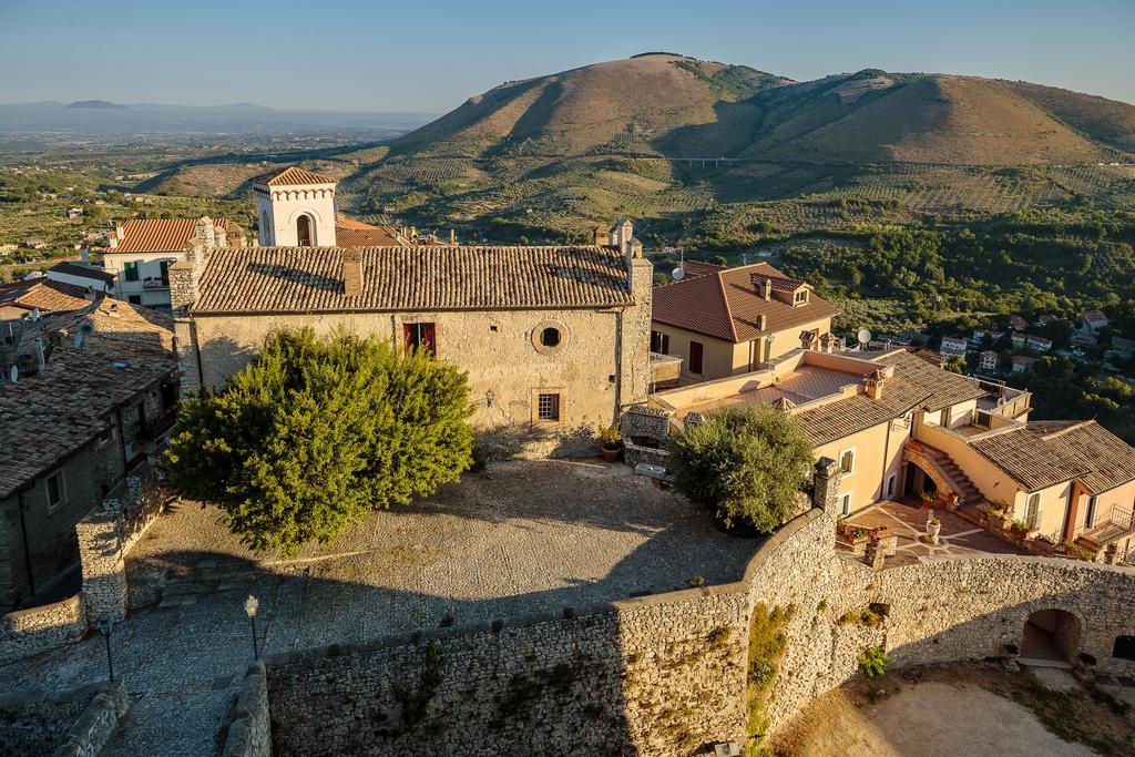 Castello Orsini Hotel ネーロラ エクステリア 写真