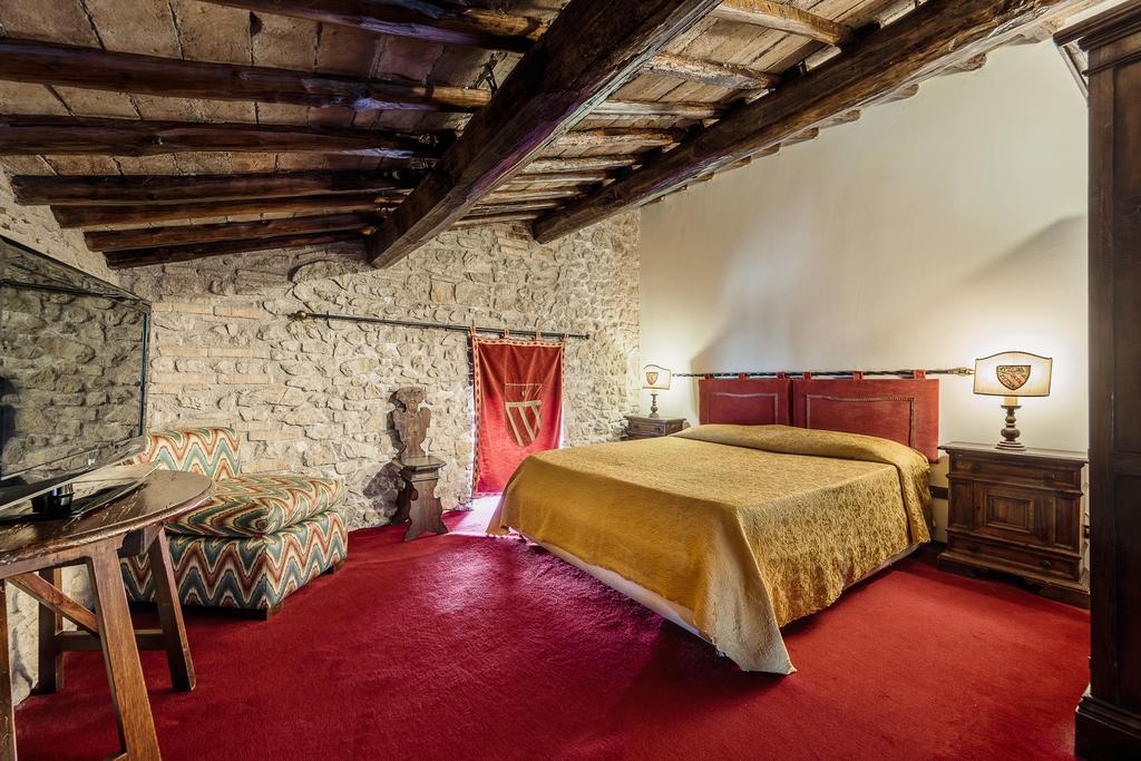 Castello Orsini Hotel ネーロラ エクステリア 写真