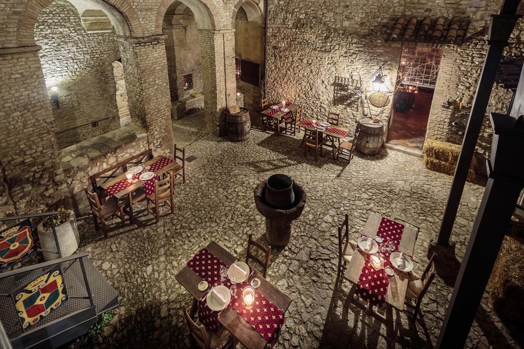 Castello Orsini Hotel ネーロラ エクステリア 写真