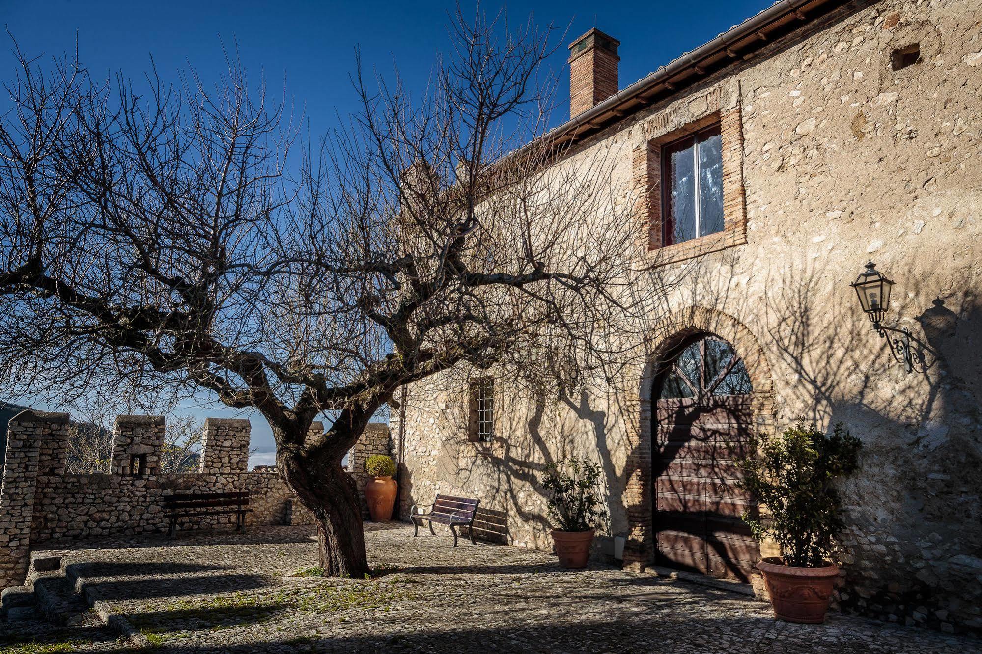 Castello Orsini Hotel ネーロラ エクステリア 写真